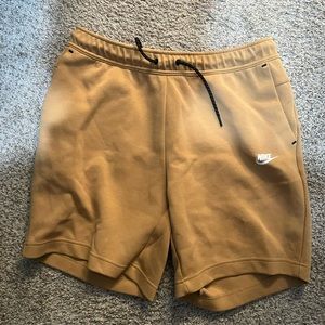 Nike Tech Fleece Shorts Elemental Gold Size Large L
